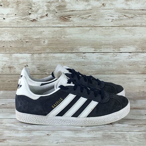 gazelle navy white
